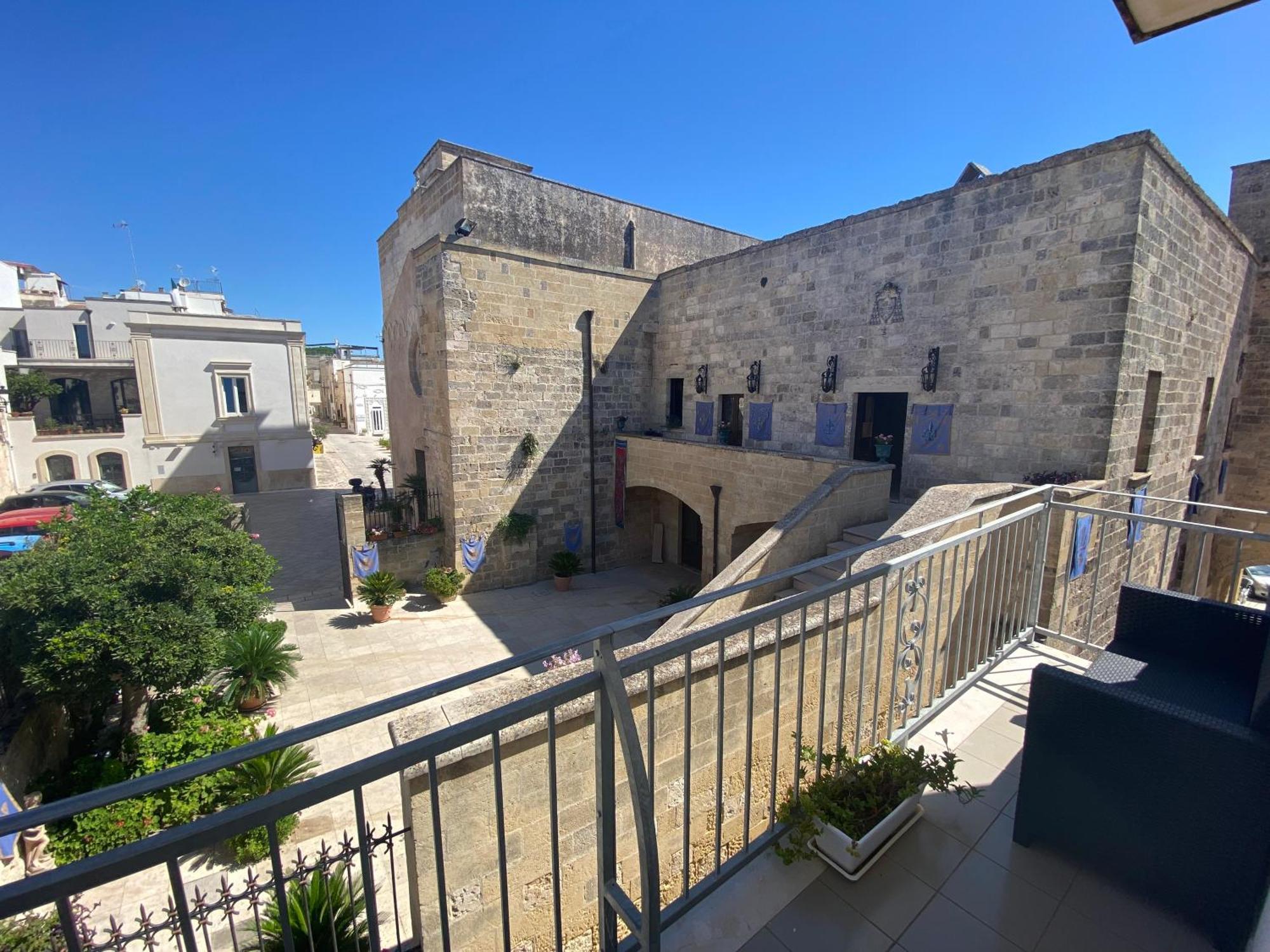 Leone Villa Castro  Buitenkant foto